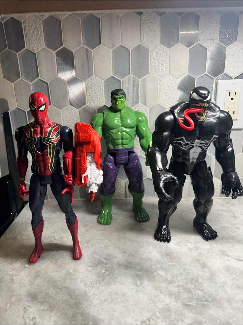 Marvel Titan Hero Power FX pack and 12 in SpiderMan, Hulk & Venom Figure lot